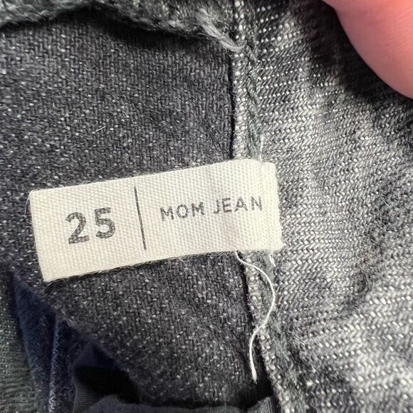 Pacsun Color Block Black Gray High Rise Raw Hem Mom Jeans W25 - Picture 5 of 7